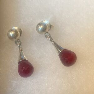 Genuine Ruby and Sterling Silver hanging earrings 🌺